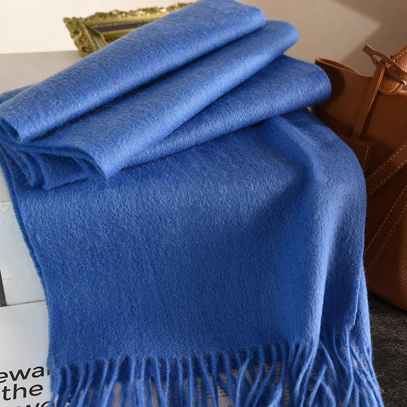 100% Wool Winter Scarf – Quiet warmth, timeless comfort in every thread