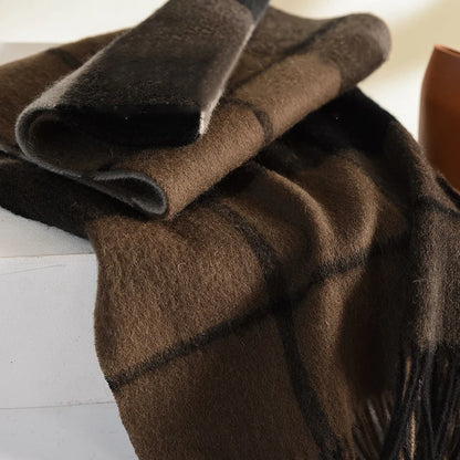 100% Wool Winter Scarf – Quiet warmth, timeless comfort in every thread