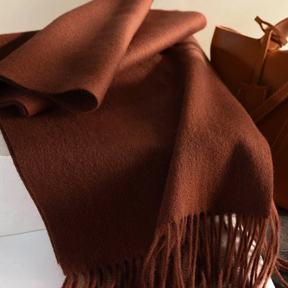 100% Wool Winter Scarf – Quiet warmth, timeless comfort in every thread