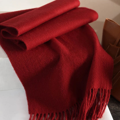 100% Wool Winter Scarf – Quiet warmth, timeless comfort in every thread