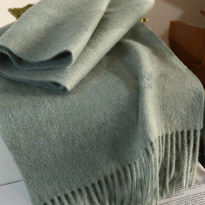 100% Wool Winter Scarf – Quiet warmth, timeless comfort in every thread