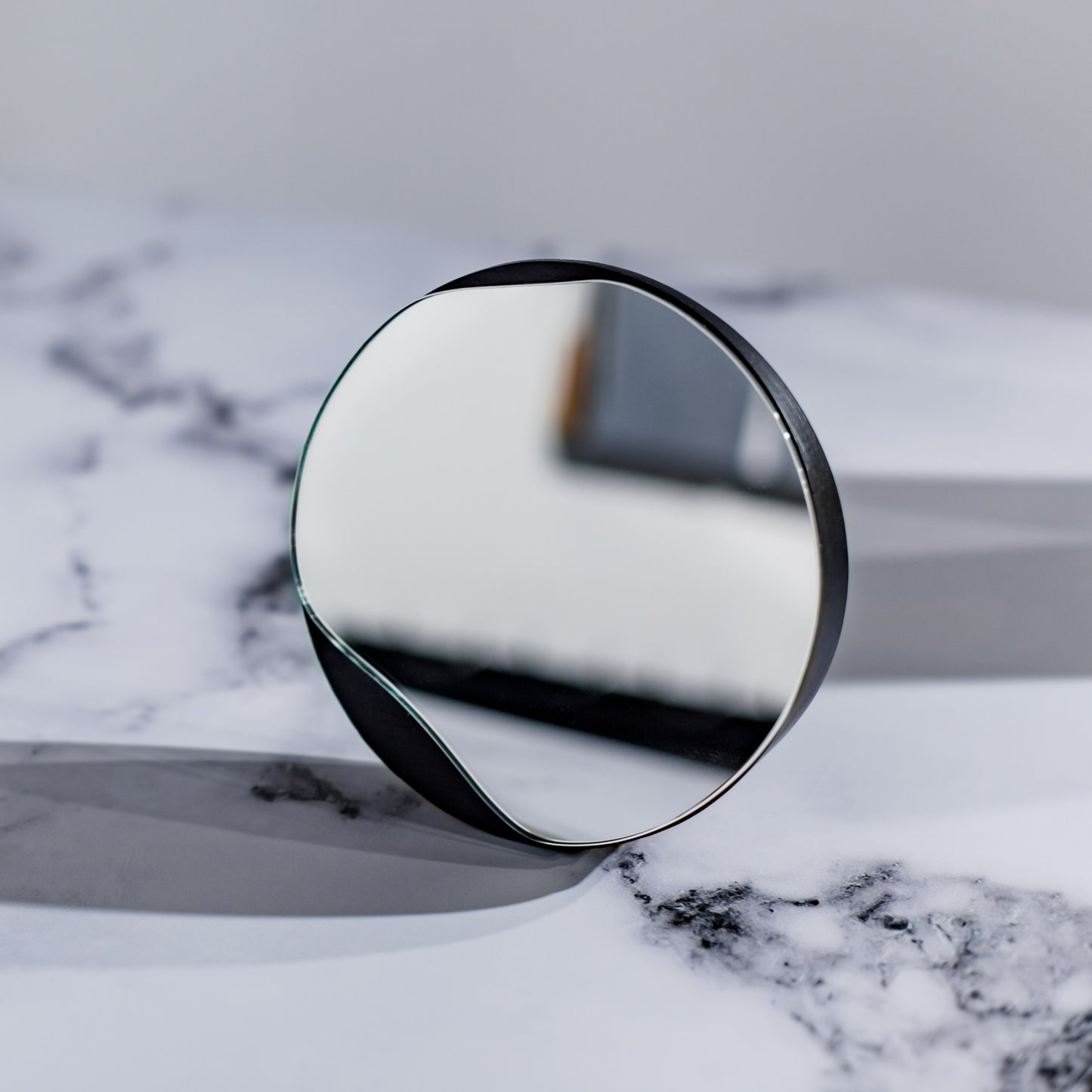 PUDDLE Standing Mirror — Nature-Inspired Form